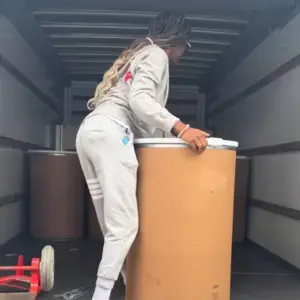 Jazmin_Headley_BARRELS_OF_HOPE_JAMAICA_RELIEF_DRIVE_6